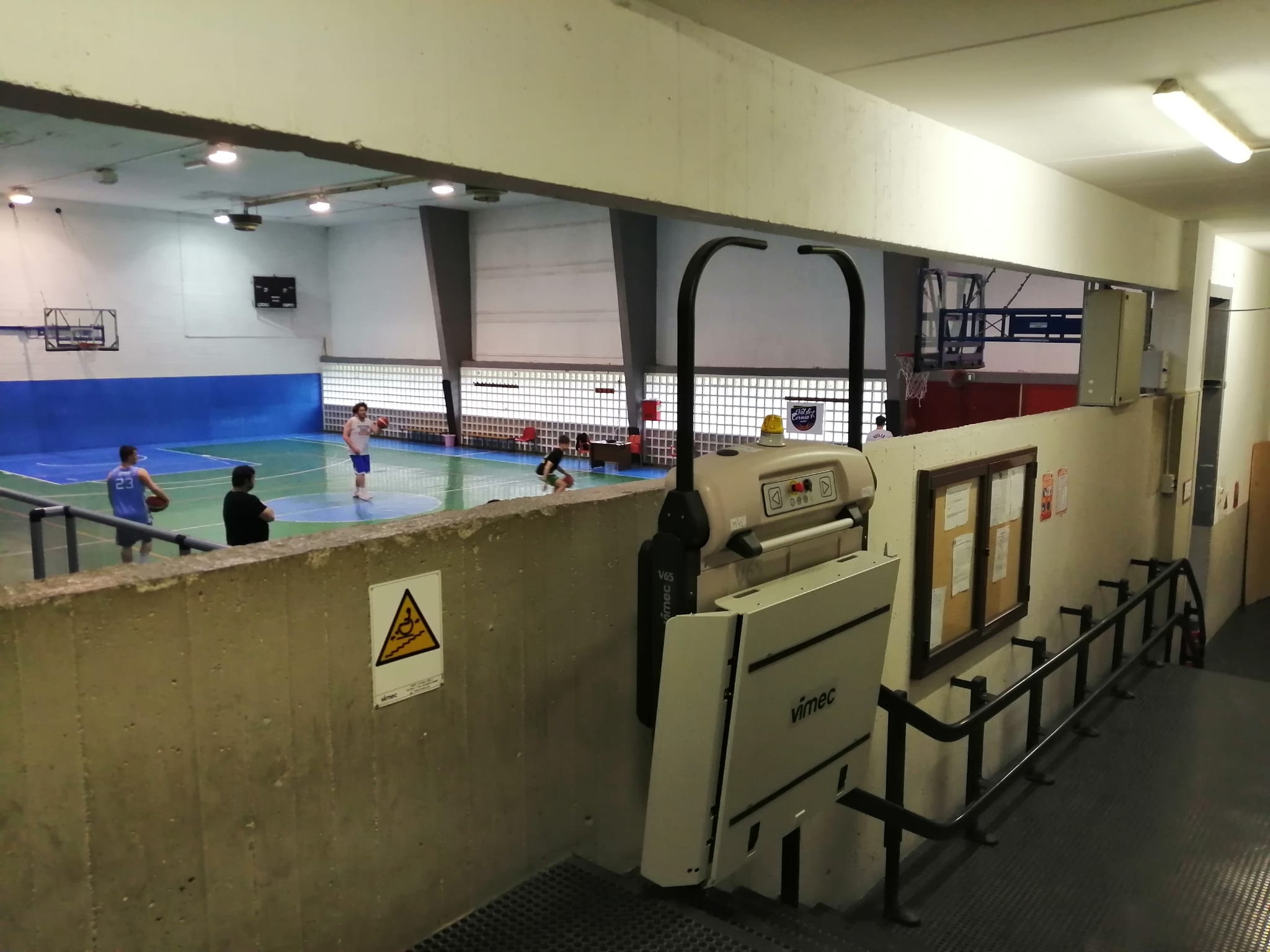 Montascale palestra Altobelli