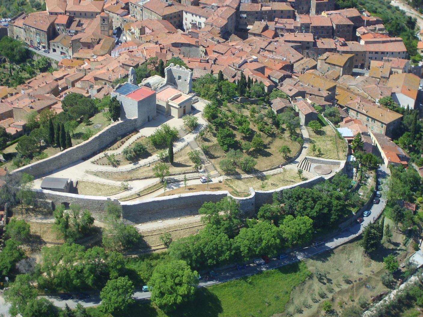 Rocca di campiglia dall'alto