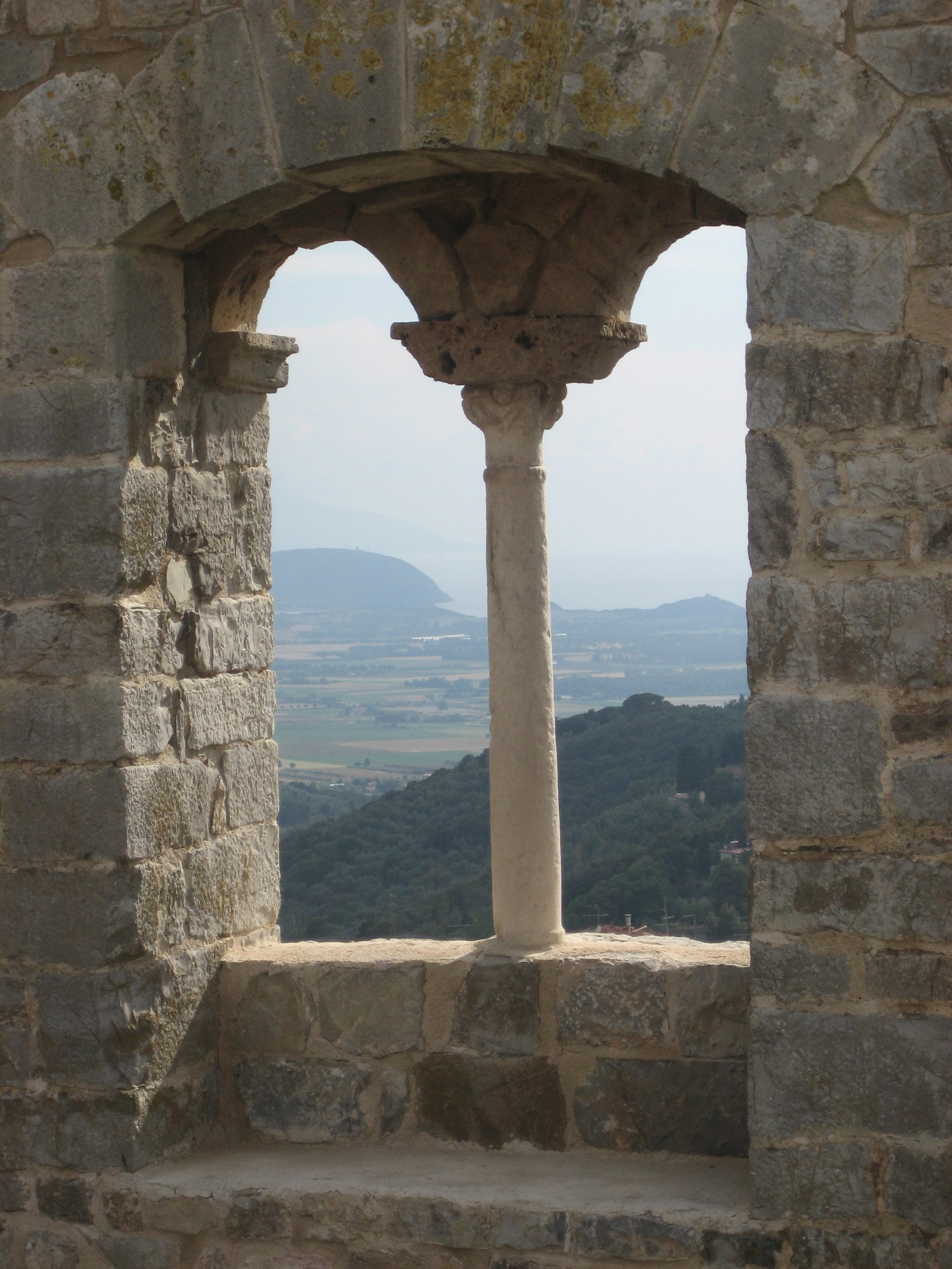 Il punto a sei mesi dall\'insediamento: pensare al futuro ma gestire la quotidianit&agrave;