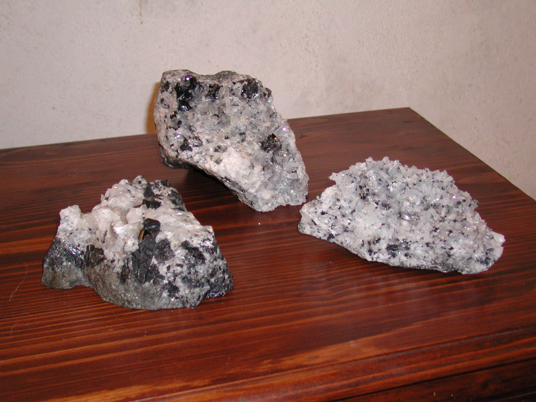 Campilia Mineralia tra kryptonite e rose profumate