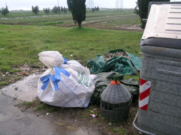 Stop al degrado urbano e ambientale: intensificati controlli e multe