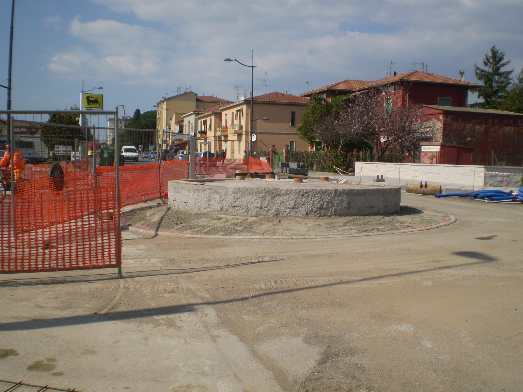 Rotatoria chiusa per lavori in corso