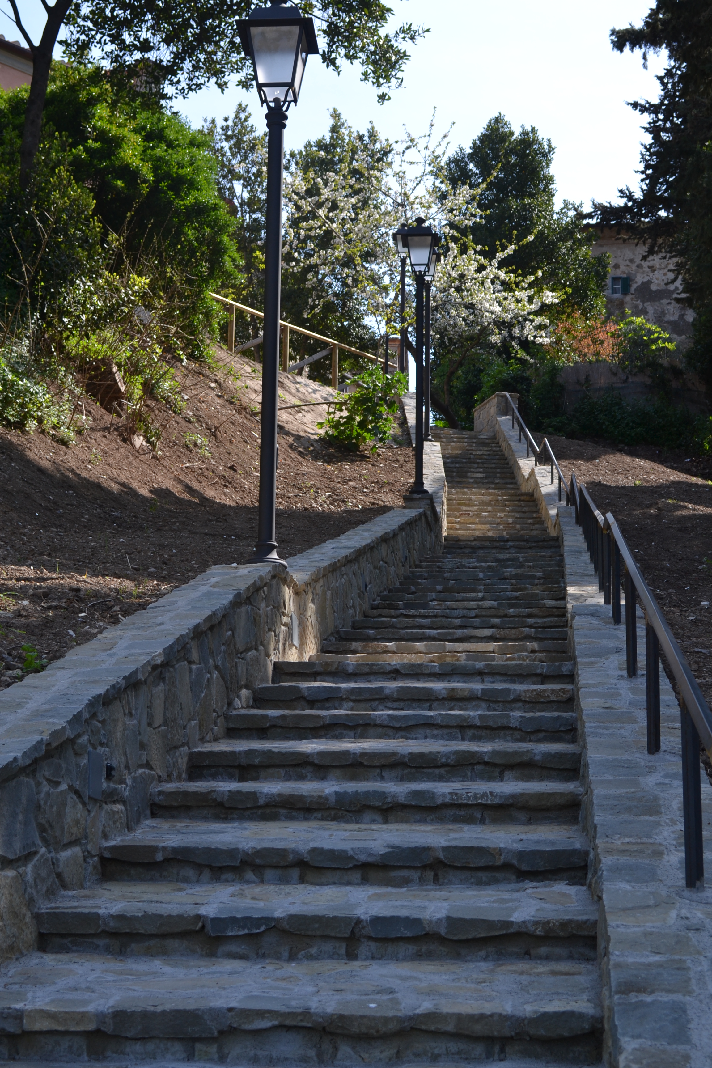 Si inagura la scalinata di S. Antonio